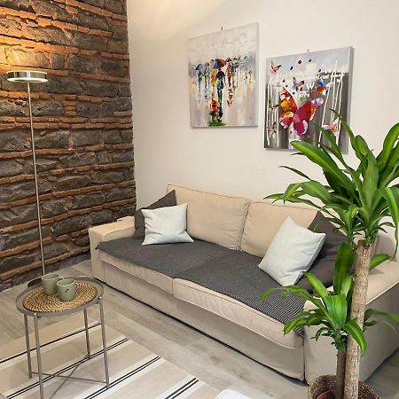 Apartment Alfonzetti-5 Min Walk To Central Train And Bus Station Catánia Buitenkant foto