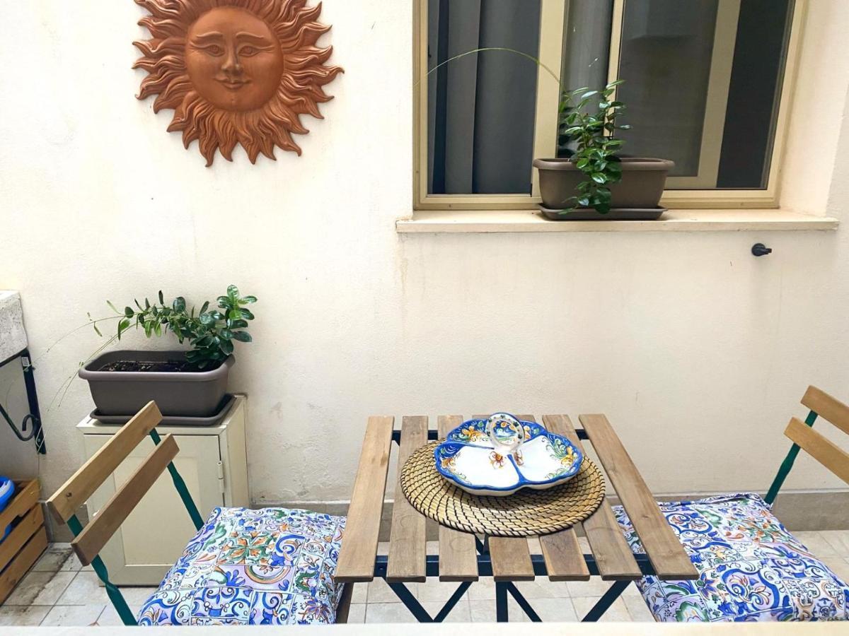 Apartment Alfonzetti-5 Min Walk To Central Train And Bus Station Catánia Buitenkant foto